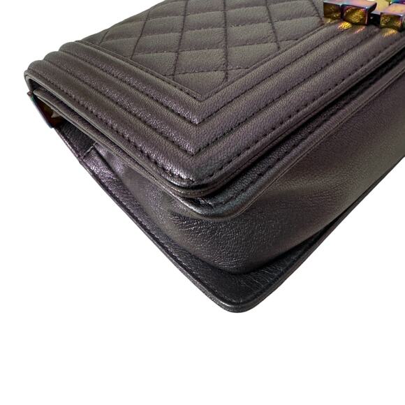 Chanel Purple Mermaid Boy Bag 16C Iridescent Old Medium Classic Quilted Flap CC - Picture 12 of 16